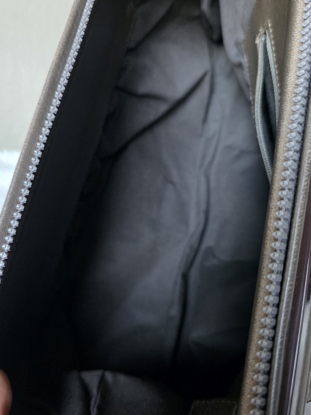 Authentic FENDI To You Bag - Picture 9 of 10